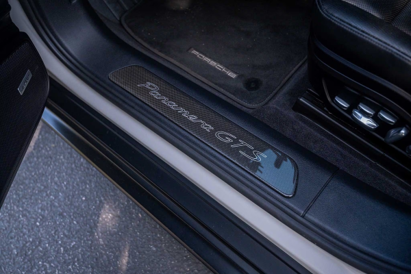 2020 Porsche Panamera GTS - Image 21
