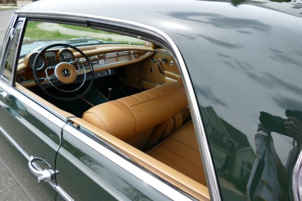 1967 Mercedes-Benz 300SE Coupe - Image 21