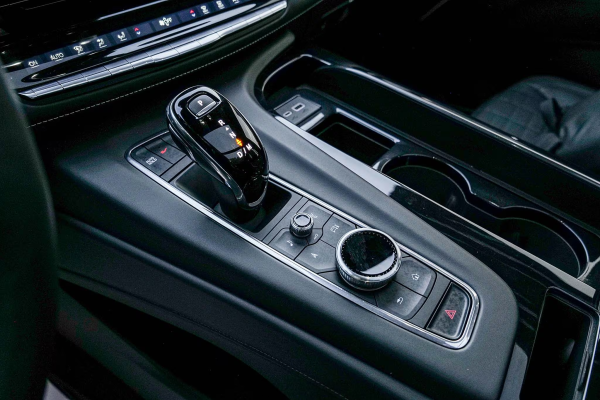 2024 Cadillac Escalade V - Image 22