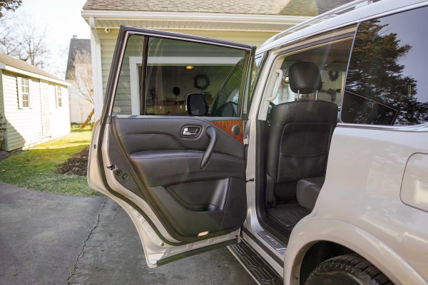 2019 Infiniti QX80 Luxe - Image 23