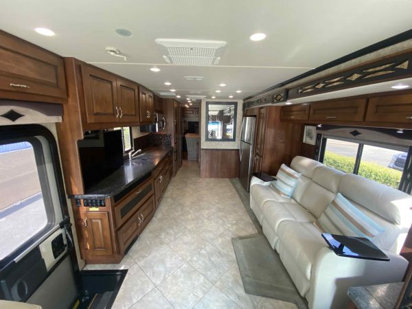 2013 Fleetwood Excursion 33A - Image 23