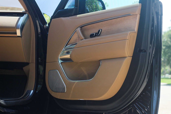 2023 Land Rover Range Rover SV LWB - Image 7