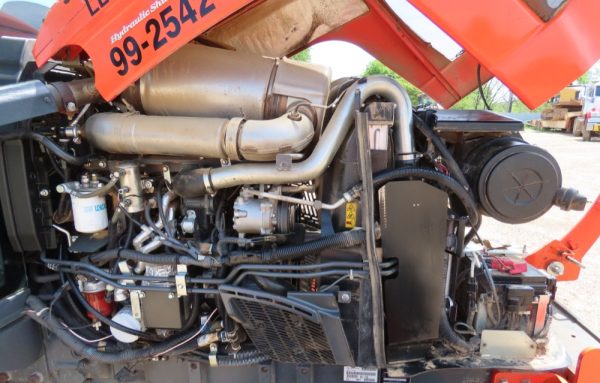 2017 Kubota M6S-111 4WD Utility Ag Tractor A/C Cab PTO Aux Hyd - Image 24