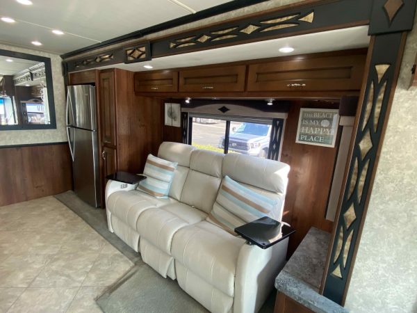 2013 Fleetwood Excursion 33A - Image 24