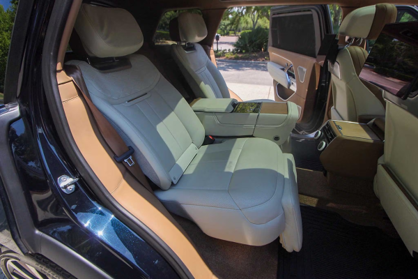 2023 Land Rover Range Rover SV LWB - Image 10