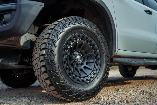 2024 Chevrolet Silverado 1500 ZR2 - Image 19
