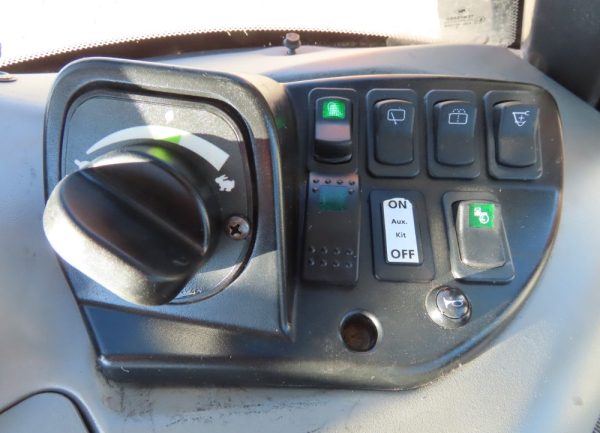2018 Case 580SN Backhoe Wheel Loader Tractor Railroad Aux AC Cab - Image 27