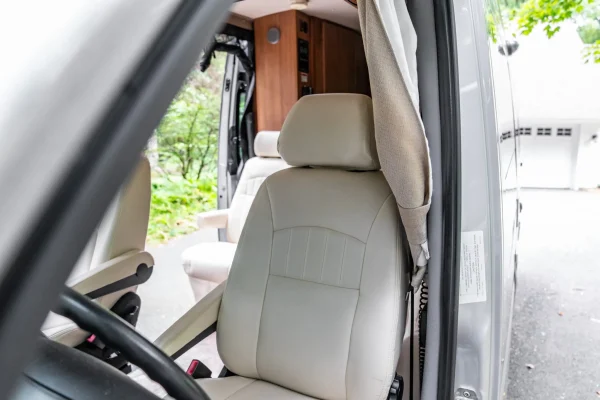 2014 Winnebago Era 70X - Image 53