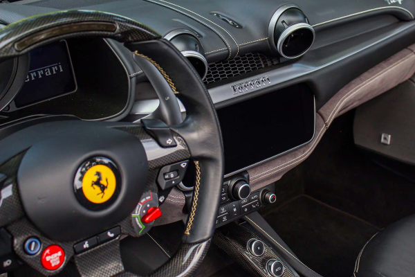 2019 Ferrari Portofino - Image 28