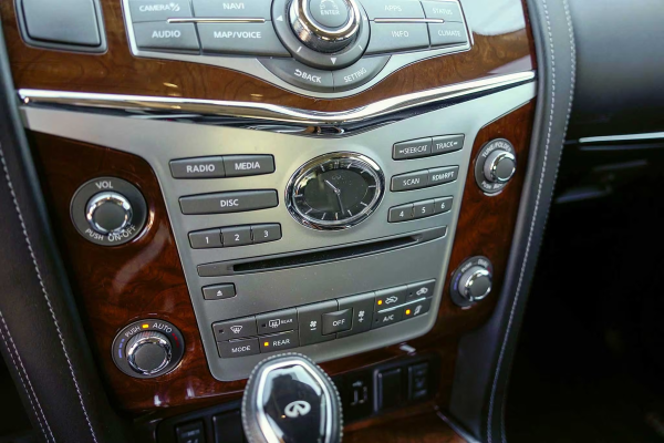 2019 Infiniti QX80 Luxe - Image 29