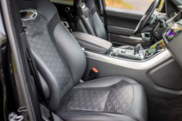 2022 Land Rover Range Rover Sport SVR Carbon Edition - Image 29