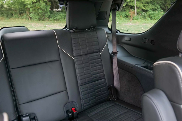2024 Cadillac Escalade V - Image 30