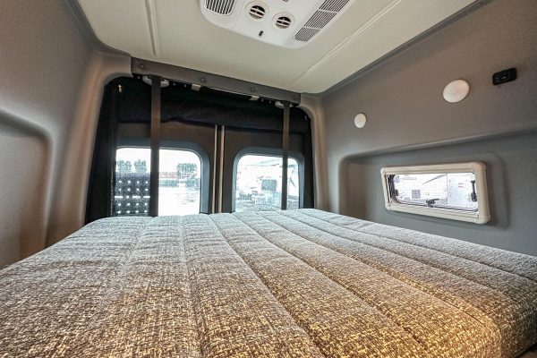 2020 Winnebago Revel 4x4 - Image 20