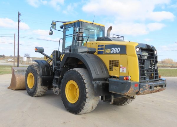 2019 Komatsu WA380-8 Wheel Loader A/C Cab Hydraulic Q/C Bucket - Image 4