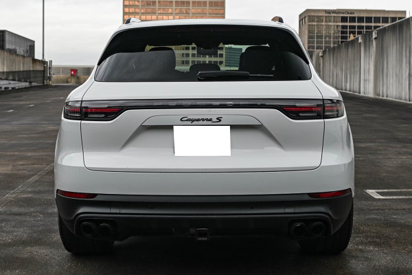 2020 Porsche Cayenne S - Image 4