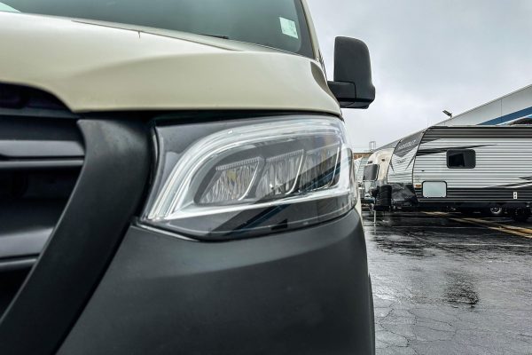 2020 Winnebago Revel 4x4 - Image 40