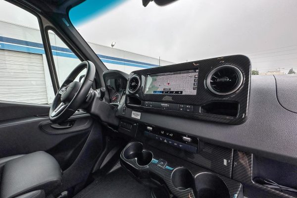 2020 Winnebago Revel 4x4 - Image 41