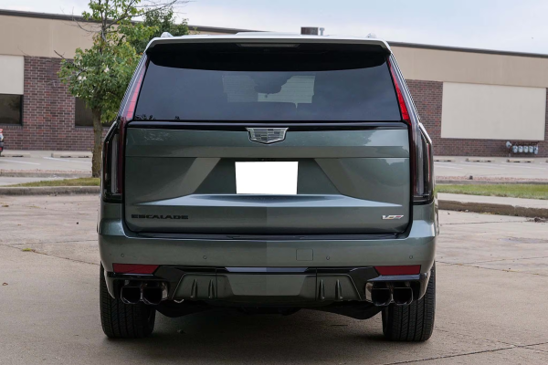 2024 Cadillac Escalade V - Image 4