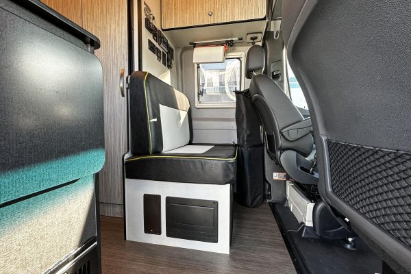 2020 Winnebago Revel 4x4 - Image 66