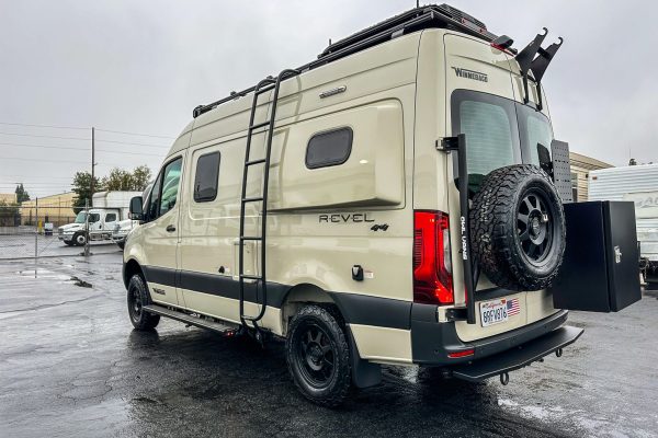2020 Winnebago Revel 4x4 - Image 15