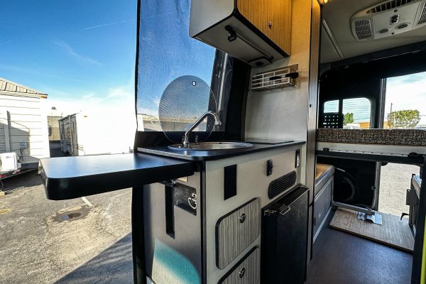 2020 Winnebago Revel 4x4 - Image 69