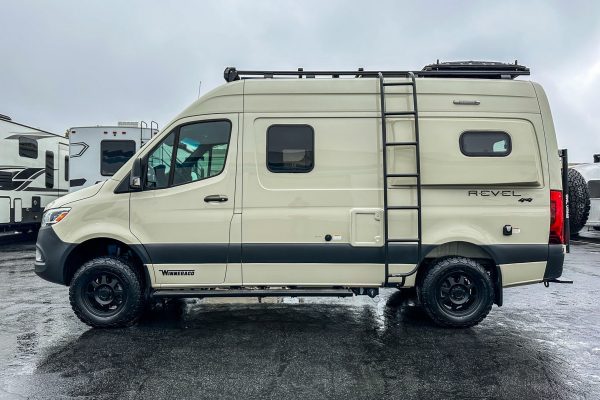 2020 Winnebago Revel 4x4 - Image 16