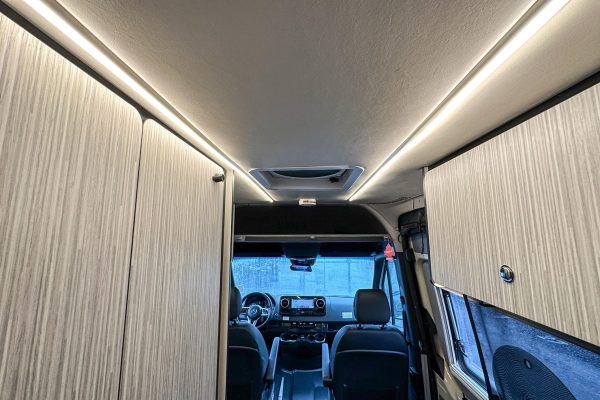 2020 Winnebago Revel 4x4 - Image 2