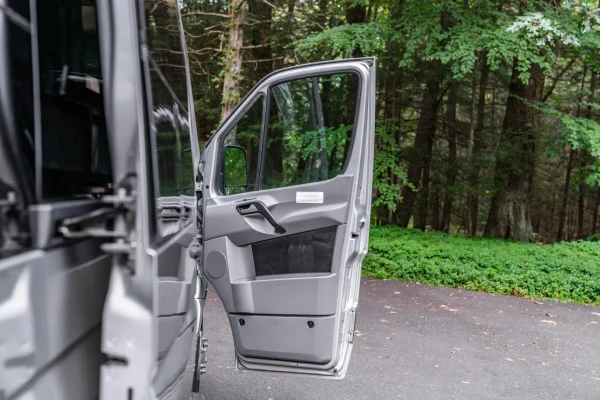 2014 Winnebago Era 70X - Image 56
