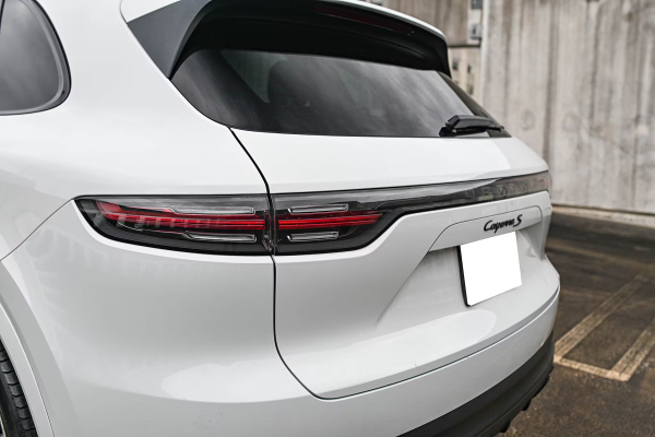 2020 Porsche Cayenne S - Image 31