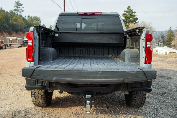 2024 Chevrolet Silverado 1500 ZR2 - Image 23