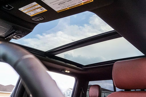 2022 Ford F250 SRW Crew Cab King Ranch - Image 32