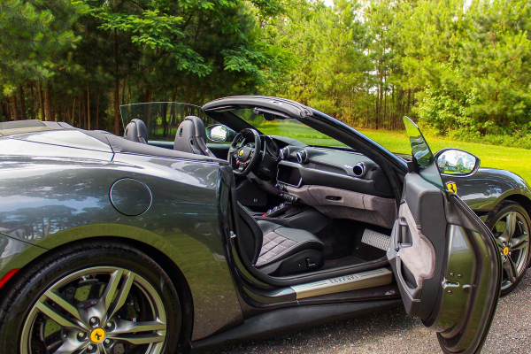 2019 Ferrari Portofino - Image 32