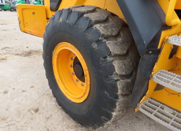 2017 JCB 427 Wheel Loader A/C Cab Hydraulic Q/C Bucket Aux Hyd - Image 33