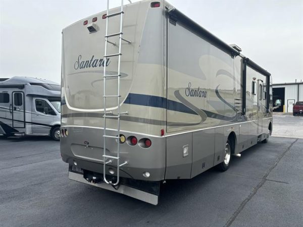 2004 Coachmen Santara 3510 DS - Image 33