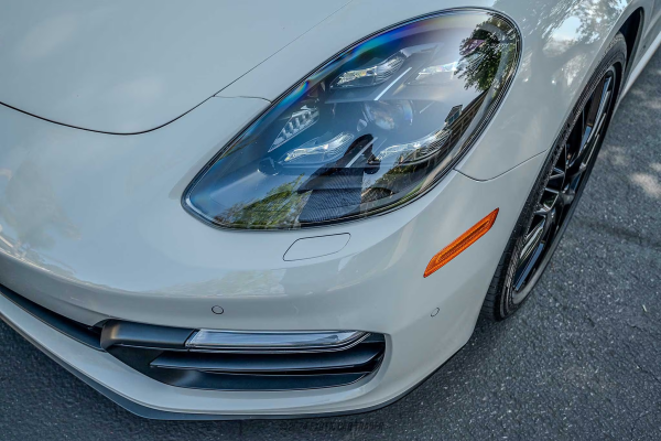 2020 Porsche Panamera GTS - Image 34