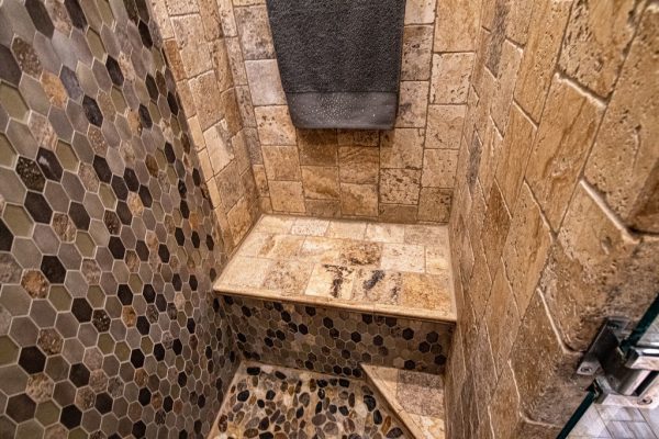 2017 Foretravel IH 45 Bath & 12 - Image 35