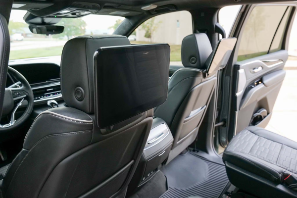 2024 Cadillac Escalade V - Image 36