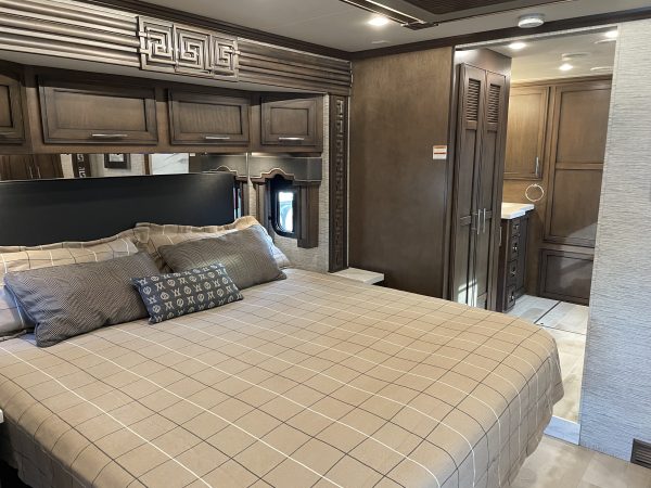 2021 Newmar Ventana 4369 - Image 35
