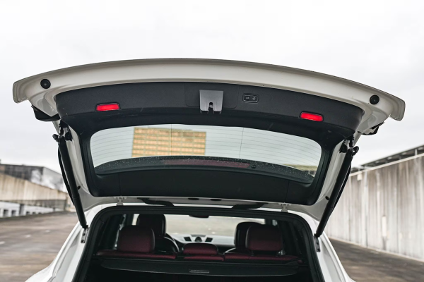2020 Porsche Cayenne S - Image 37