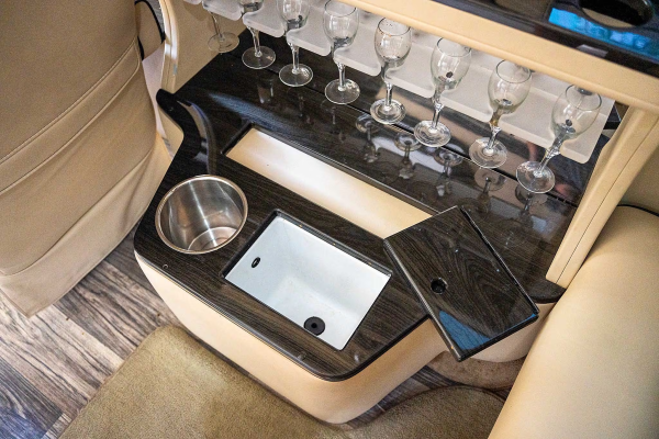 2019 Mercedes-Benz Sprinter 2500 Ultimate Limo - Image 38