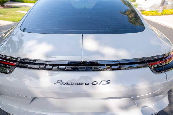 2020 Porsche Panamera GTS - Image 38
