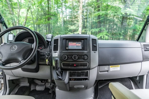 2014 Winnebago Era 70X - Image 62