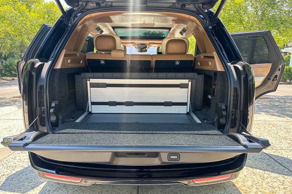 2023 Land Rover Range Rover SV LWB - Image 22