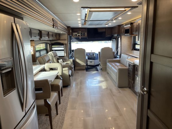 2021 Newmar Ventana 4369 - Image 38