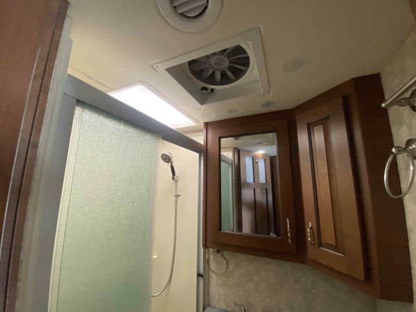 2013 Fleetwood Excursion 33A - Image 40