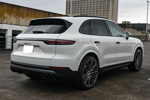 2020 Porsche Cayenne S - Image 5