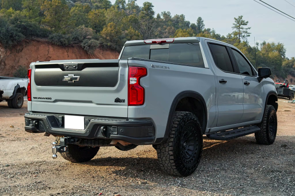 2024 Chevrolet Silverado 1500 ZR2 - Image 28