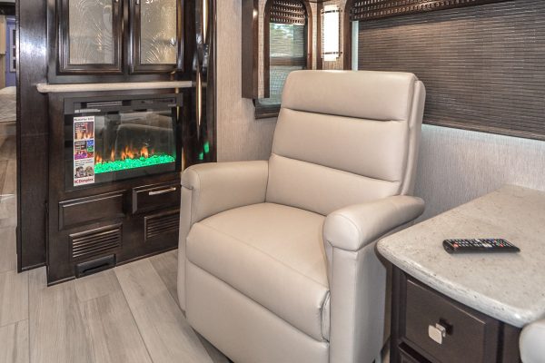 2021 Newmar New Aire 3543 - Image 41
