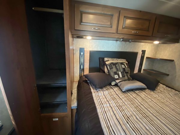 2013 Fleetwood Excursion 33A - Image 42