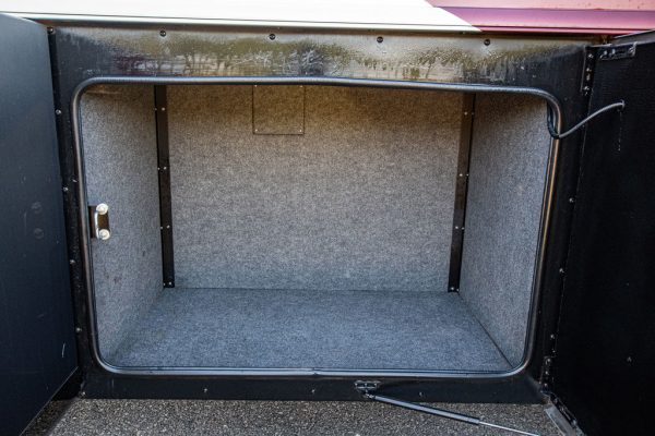 2017 Foretravel IH 45 Bath & 12 - Image 42